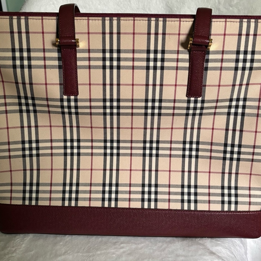 Preloved authentic Burberry Tote